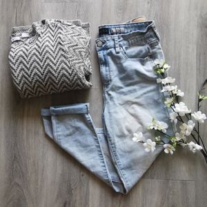 3/$20▪️High Waisted Jegging